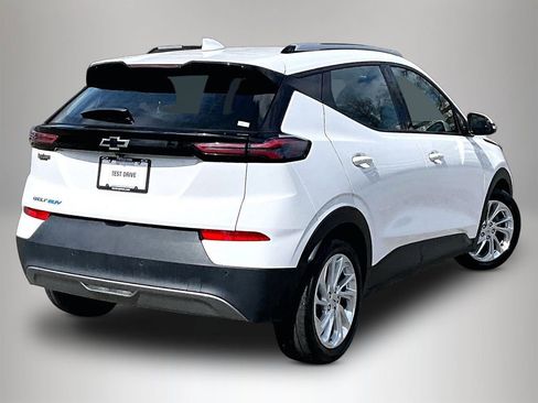 Certified 2023 Chevrolet Bolt EUV LT w/ Driver Confidence Package image 6