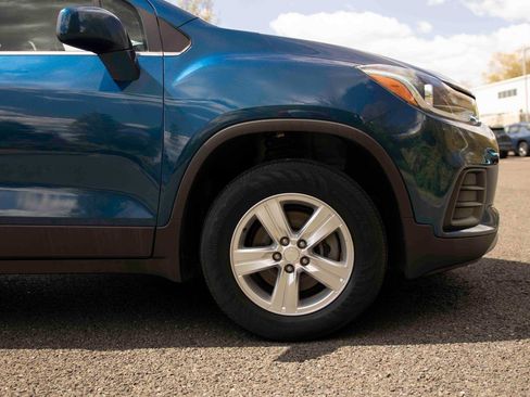 Used 2019 Chevrolet Trax LT w/ Driver Confidence Package AWD/4WD image 24