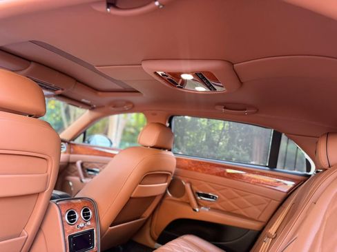 Used 2016 Bentley Flying Spur V8 AWD/4WD image 36