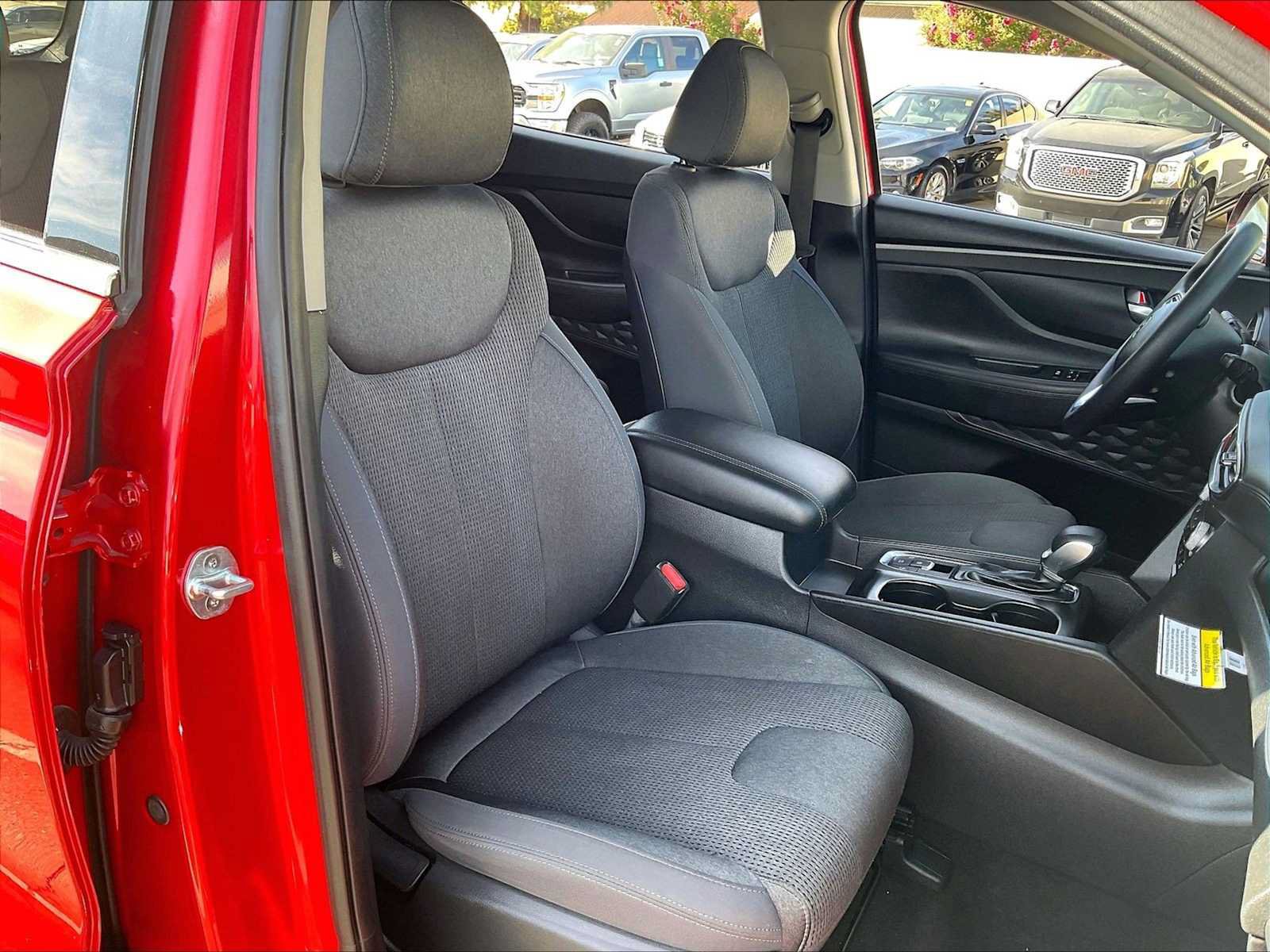Used 2020 Hyundai Santa Fe SEL FWD image 10