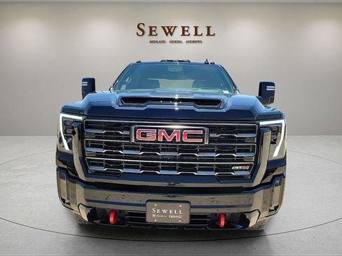 Used 2024 GMC Sierra 2500 AT4 w/ AT4 Premium Plus Package image 8