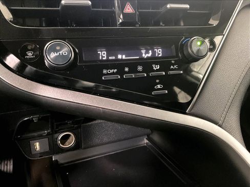 Used 2023 Toyota Camry SE image 25