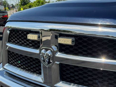 Used 2017 RAM 3500 Tradesman w/ Chrome Appearance Group AWD/4WD image 11