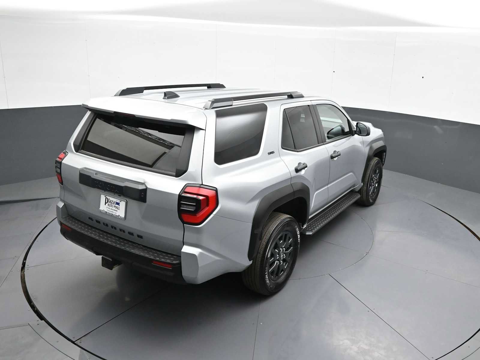Used 2025 Toyota 4Runner SR5 AWD/4WD image 38