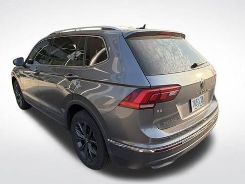 Used 2022 Volkswagen Tiguan SE AWD/4WD image 8
