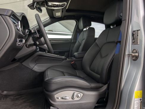 New 2025 Porsche Macan S image 5