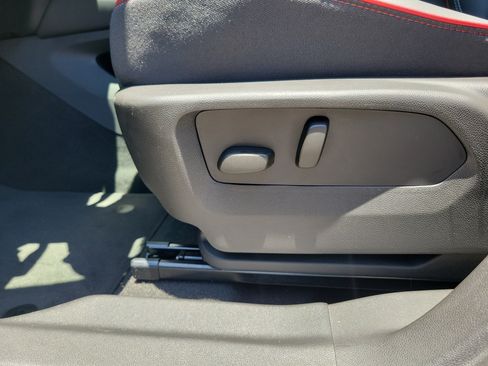 Used 2023 Buick Envision Essence w/ Technology Package I FWD image 20