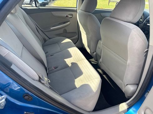 Used 2010 Toyota Corolla LE image 17