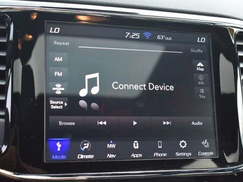 Used 2021 Jeep Grand Cherokee Limited AWD/4WD image 34
