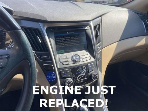 Used 2012 Hyundai Sonata Hybrid w/ Ultimate Pkg image 19