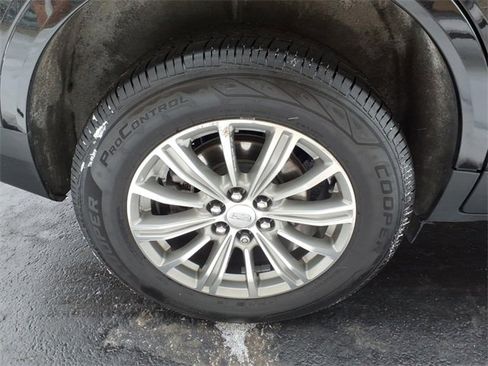 Used 2019 Cadillac XT5 Luxury image 30