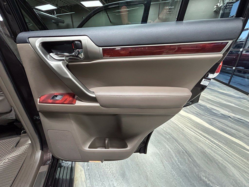 Used 2012 Lexus GX 460 w/ Comfort Plus Pkg AWD/4WD image 50