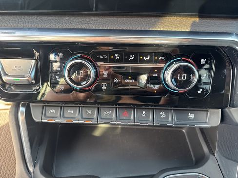 Used 2023 GMC Sierra 1500 Denali image 31