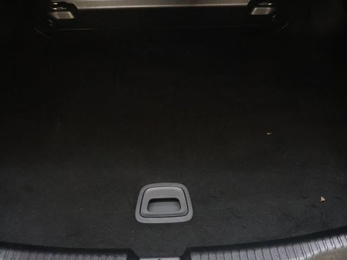 Used 2023 Mercedes-Benz C 300 4MATIC Sedan image 13