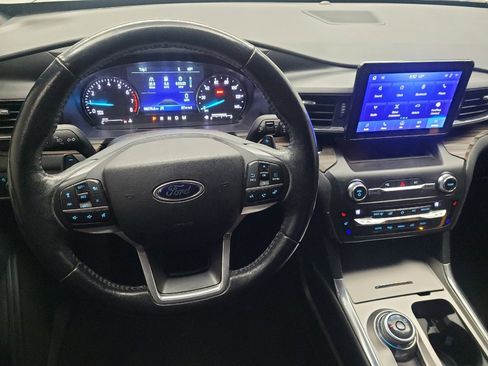Used 2020 Ford Explorer Limited image 22
