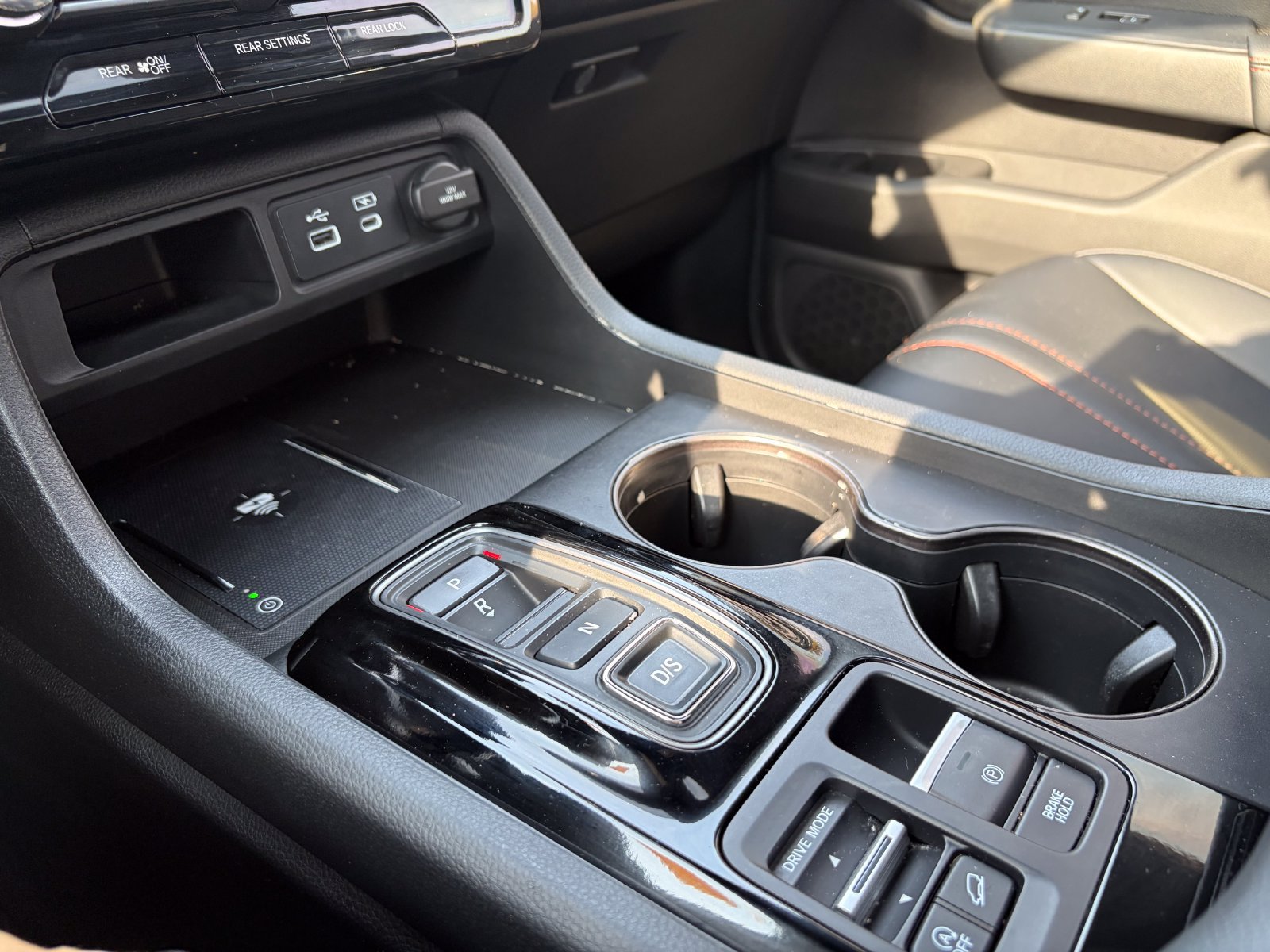 Used 2025 Honda Pilot TrailSport image 24