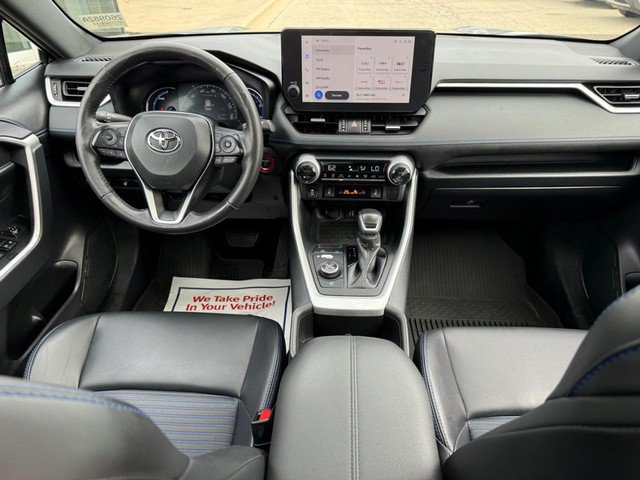 Used 2025 Toyota RAV4 XSE w/ Weather Package AWD/4WD image 13