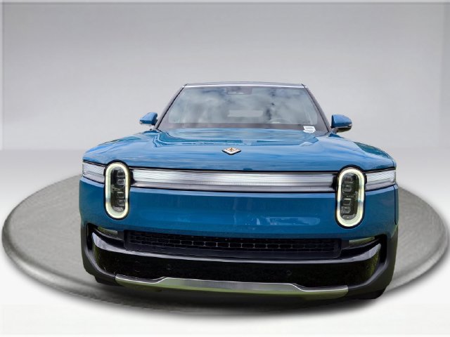 Used 2025 Rivian R1S Adventure Dual AWD/4WD image 10