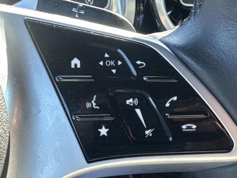 Used 2025 Mercedes-Benz GLB 250 image 24