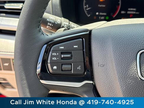 New 2026 Honda Odyssey Touring image 17