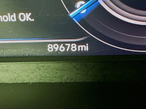 Used 2020 Volkswagen Tiguan SEL FWD image 14