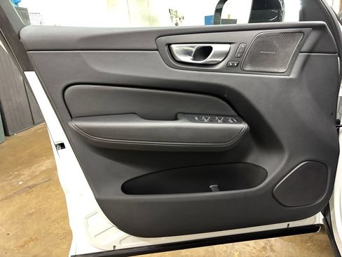 Used 2024 Volvo XC60 B5 Plus w/ Protection Package Premier AWD/4WD image 11