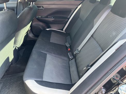 Used 2021 Nissan Versa SV image 15