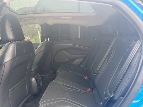 Used 2022 Ford Mustang Mach-E Premium image 16