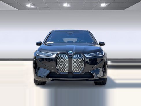 Certified 2024 BMW iX xDrive50 w/ Sport Package AWD/4WD image 6