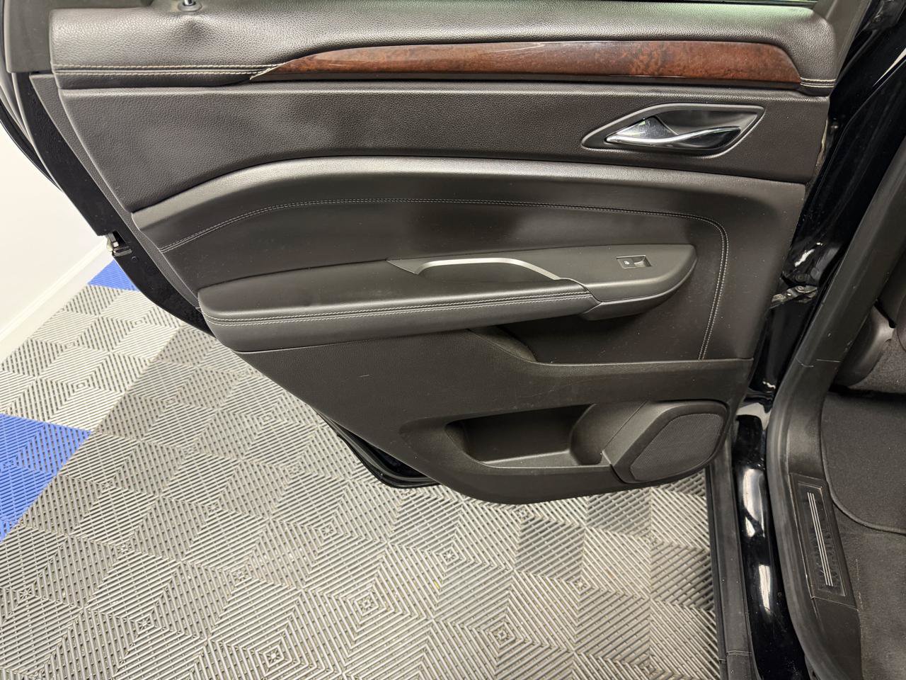 Used 2012 Cadillac SRX Premium FWD image 9