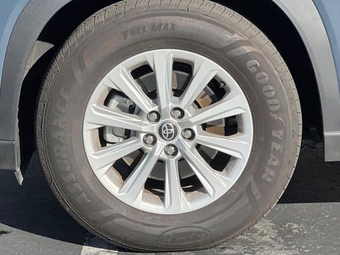 Used 2024 Toyota Grand Highlander XLE image 45