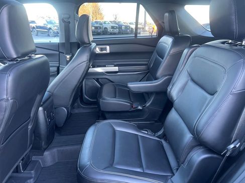 Used 2023 Ford Explorer XLT w/ Equipment Group 202A image 21