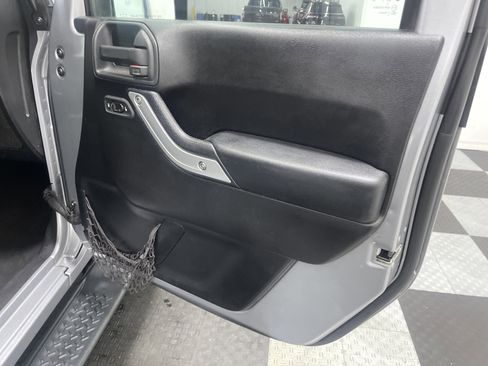 Used 2013 Jeep Wrangler Unlimited Sahara w/ Dual Top Group image 25