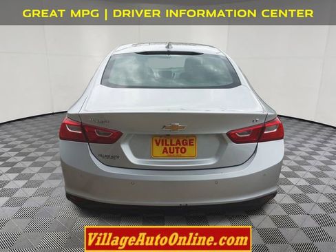 Used 2017 Chevrolet Malibu LT w/ Leather Package image 3