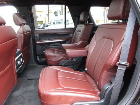 Certified 2022 Ford Expedition Limited image 26