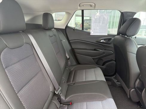 Used 2025 Chevrolet Trax LT w/ Driver Confidence Package image 24