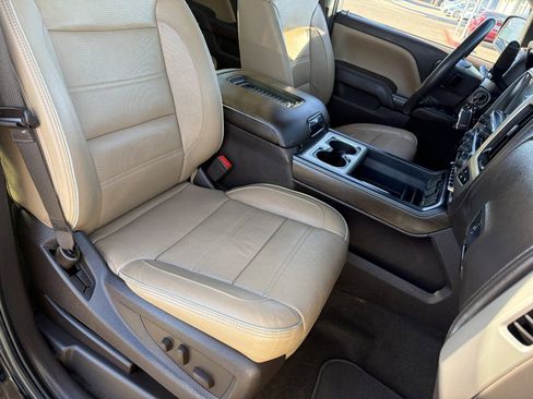 Used 2017 GMC Sierra 1500 Denali w/ Denali Ultimate Package image 11