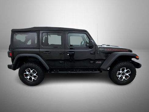 Used 2022 Jeep Wrangler Unlimited Rubicon w/ Cold Weather Group AWD/4WD image 4