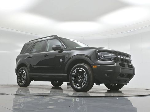 New 2025 Ford Bronco Sport Outer Banks w/ Outer Banks Tech Package+ image 3