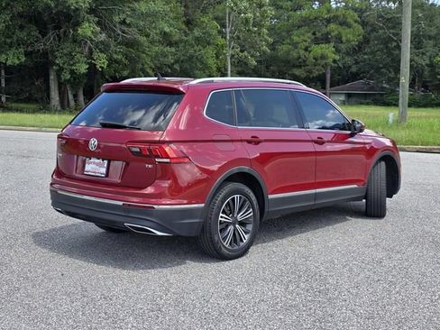 Used 2018 Volkswagen Tiguan SEL FWD image 5
