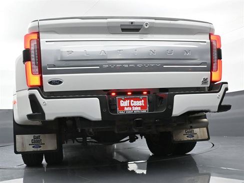 Certified 2024 Ford F350 Platinum AWD/4WD image 37