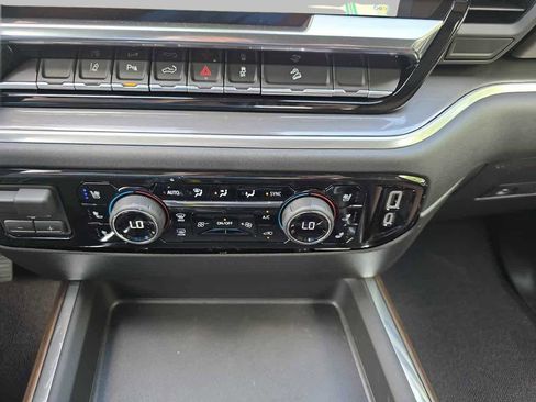 New 2026 Chevrolet Silverado 2500 High Country w/ High Country Premium Package AWD/4WD image 21