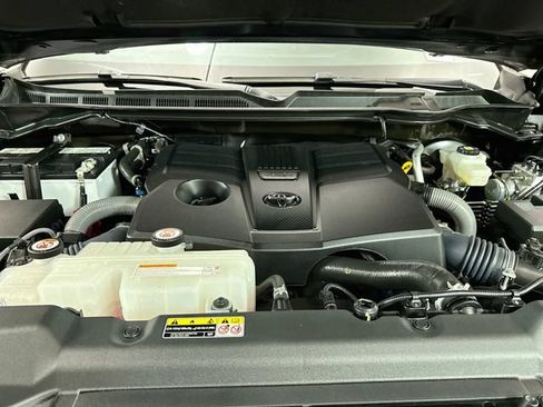 Used 2024 Toyota Tundra SR5 w/ SR5 Premium Package AWD/4WD image 29