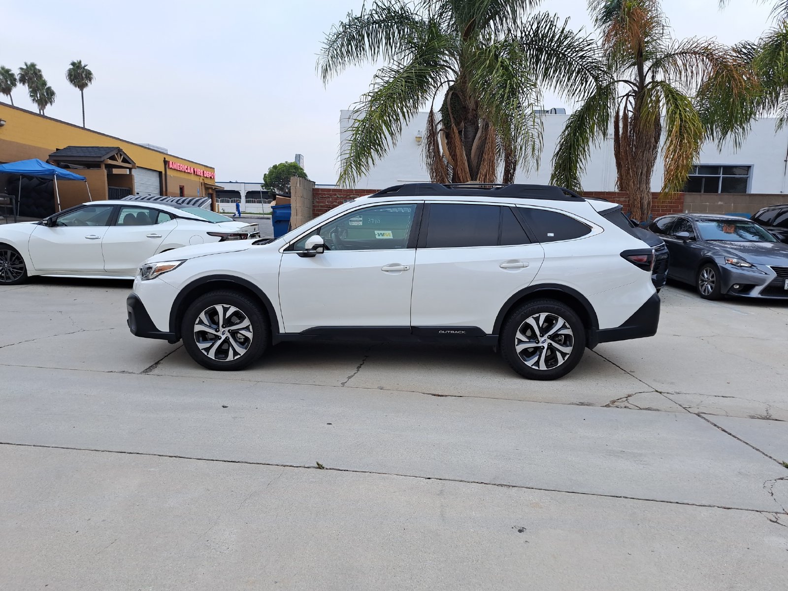 Used 2021 Subaru Outback Limited XT w/ Popular Package #2 AWD/4WD image 8