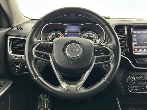 Used 2019 Jeep Cherokee Limited AWD/4WD image 15