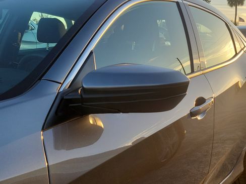 Used 2019 Honda Civic EX image 6