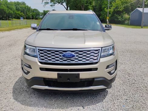 Used 2017 Ford Explorer Platinum AWD/4WD image 9