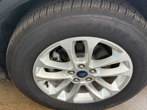 Used 2021 Ford Escape SE FWD image 30
