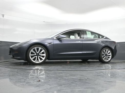Used 2019 Tesla Model 3 Long Range image 43