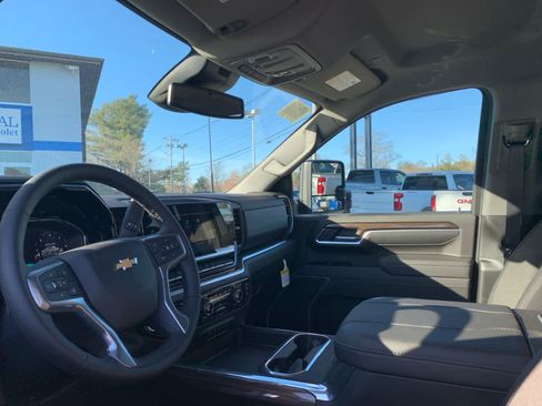 New 2026 Chevrolet Silverado 3500 LT w/ Convenience Package image 14
